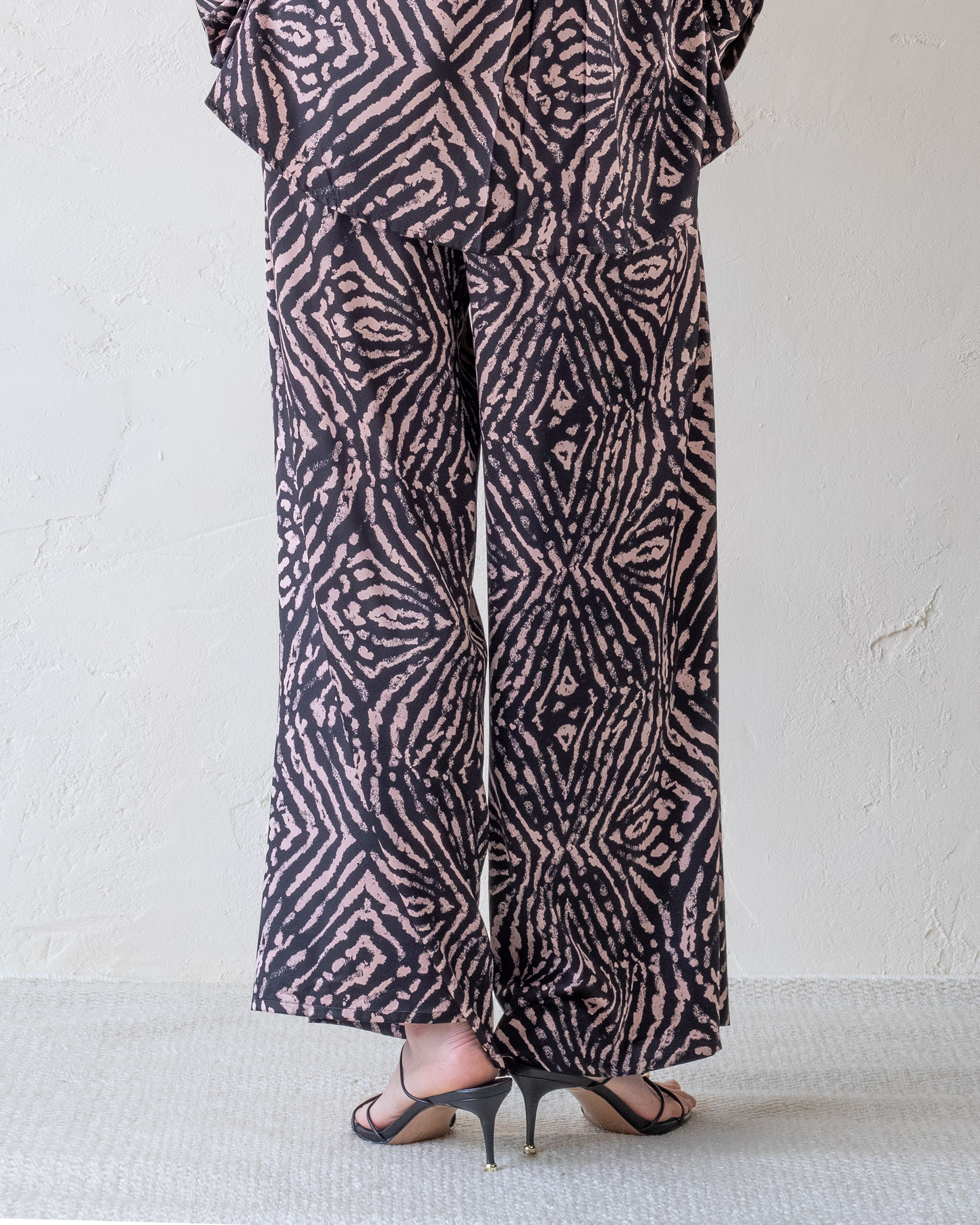 Traveler Pants