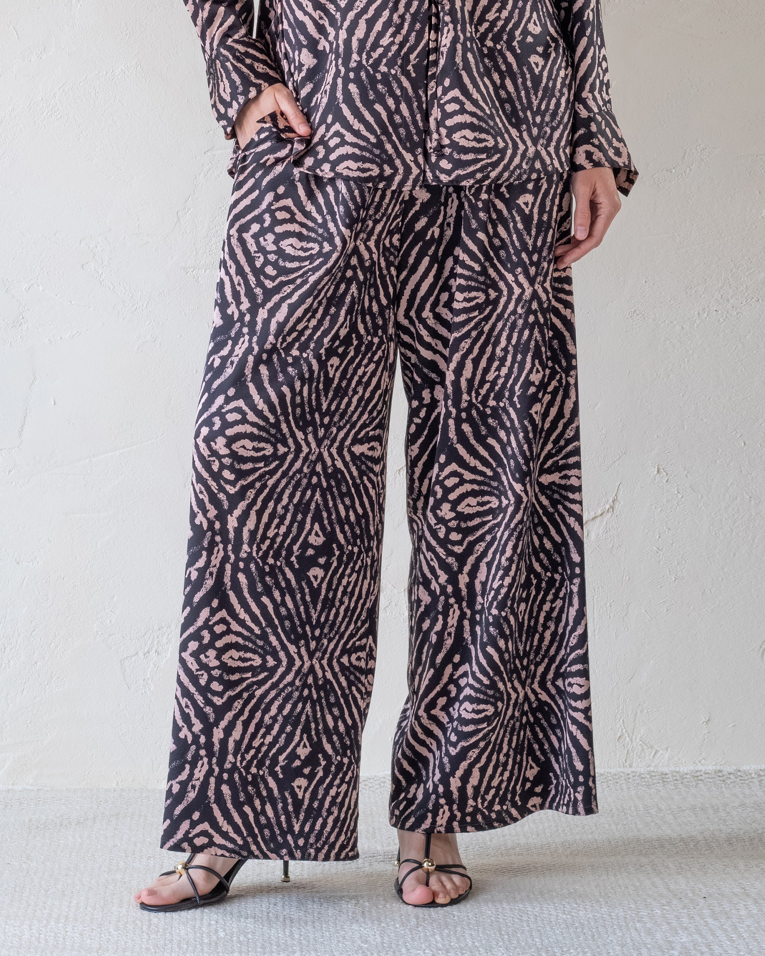 Traveler Pants